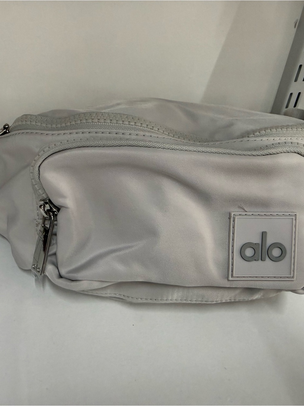 ALO Yoga Men’s Light Gray Belt Bag - Minimalist Front Pocket